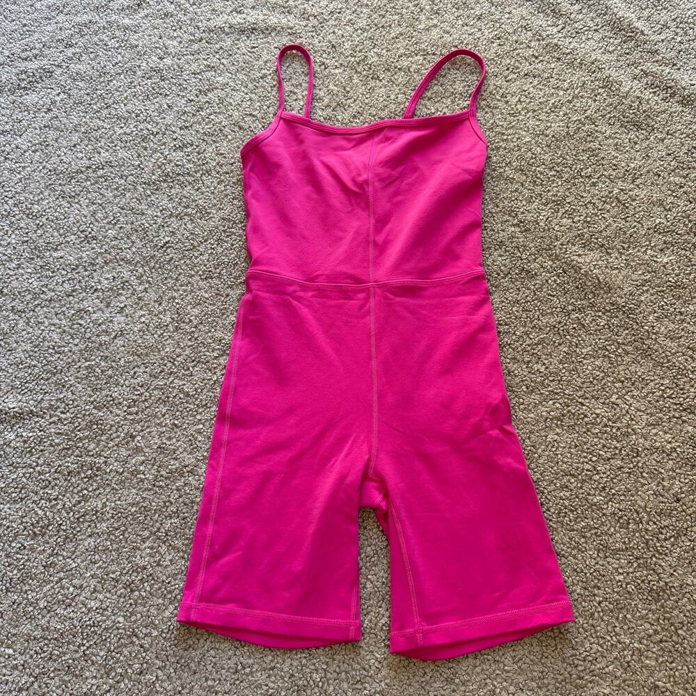 Aritzia Wilfred Free Freestyle 7” Romper Hot Vital Pink Bodysuit Size XS